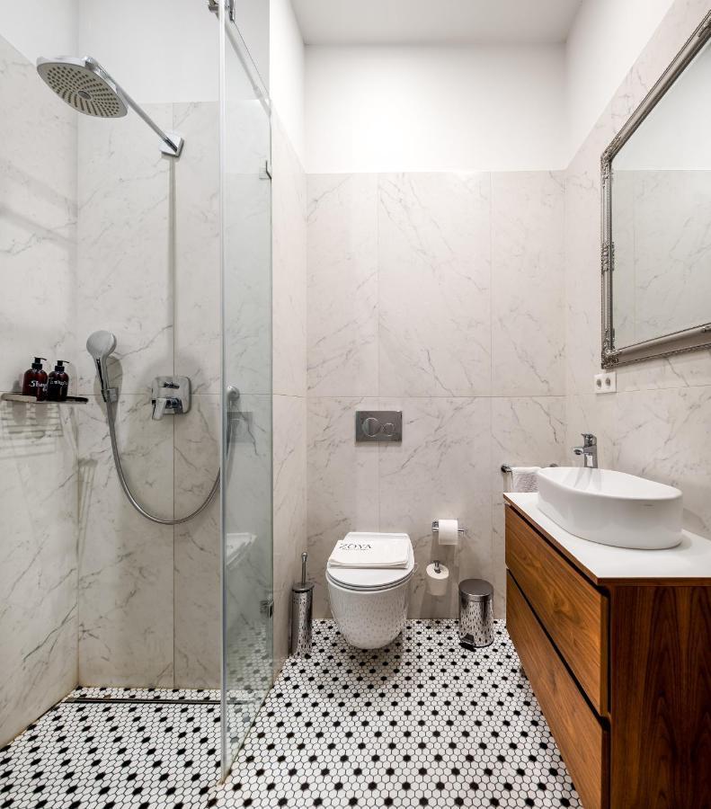 Zoya Luxury Residence Budapest Exterior foto Bathroom